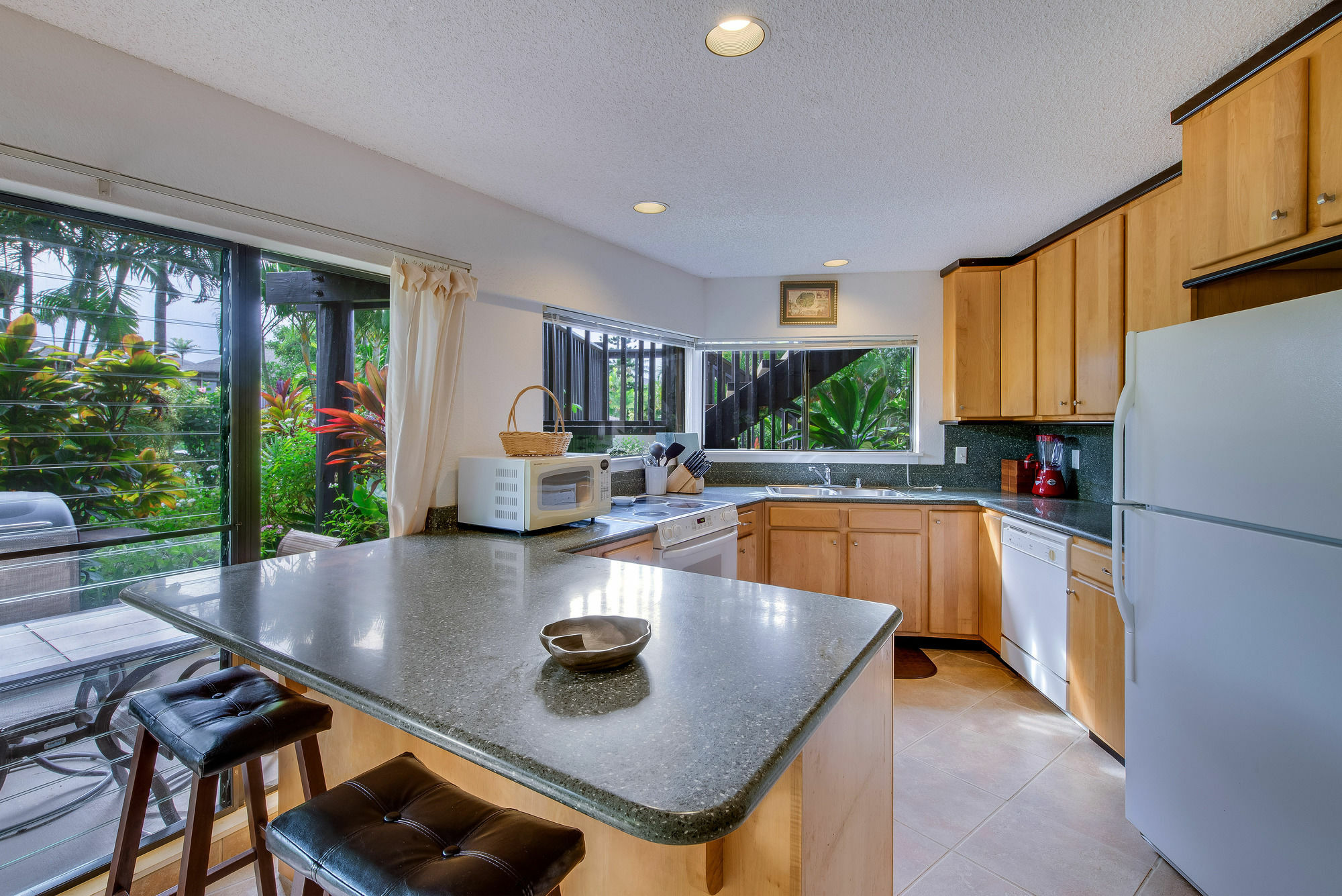 Princeville Oceanfront Villas Kauai Экстерьер фото